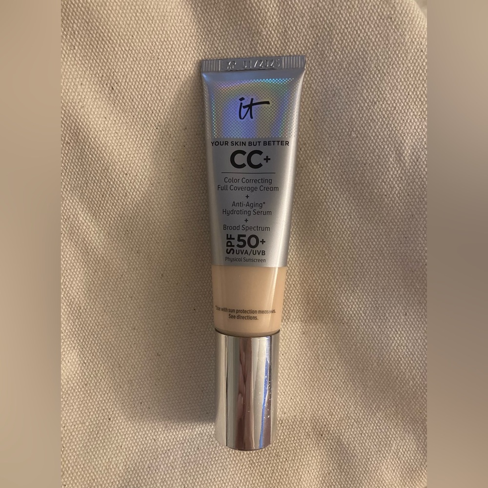 It Cosmetics CC Your Skin But Better SPF 50 - Fair Porcelain
